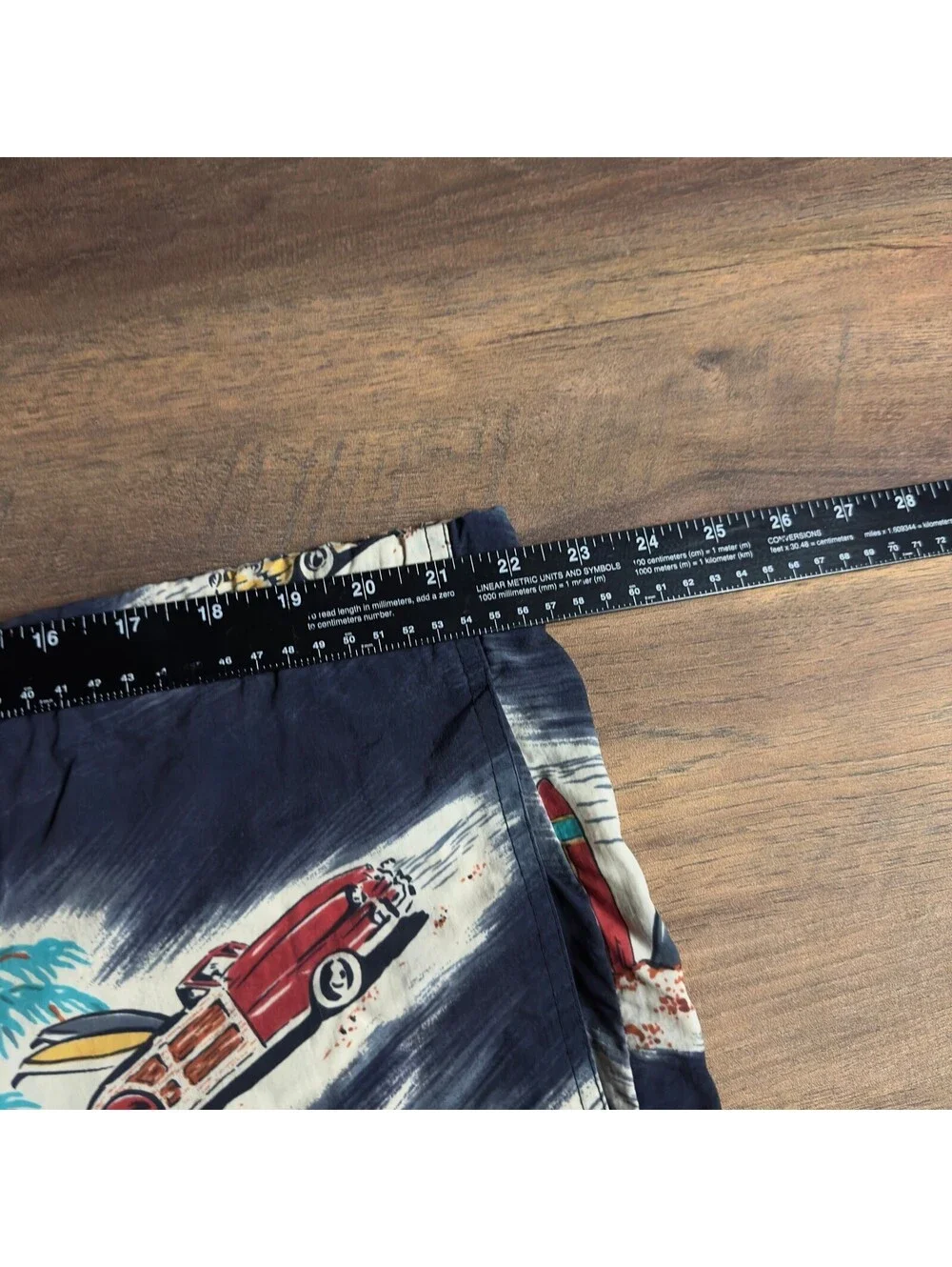 Nautica Swim Trunks Mens L Navy Blue Woody Car Surf Print